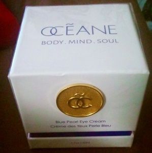 Oceane Body. Mind. Soul blue pearl eye cream